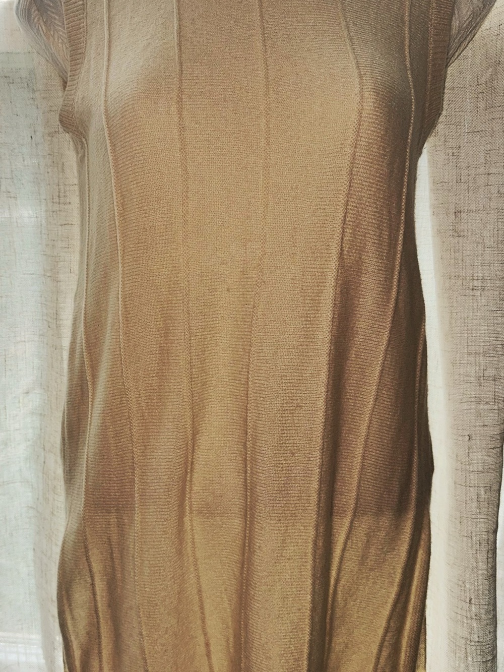 100% Cashmere • Theory • White Chocolate Biscotti • Quiet Luxury Vest - Picture 2 of 9